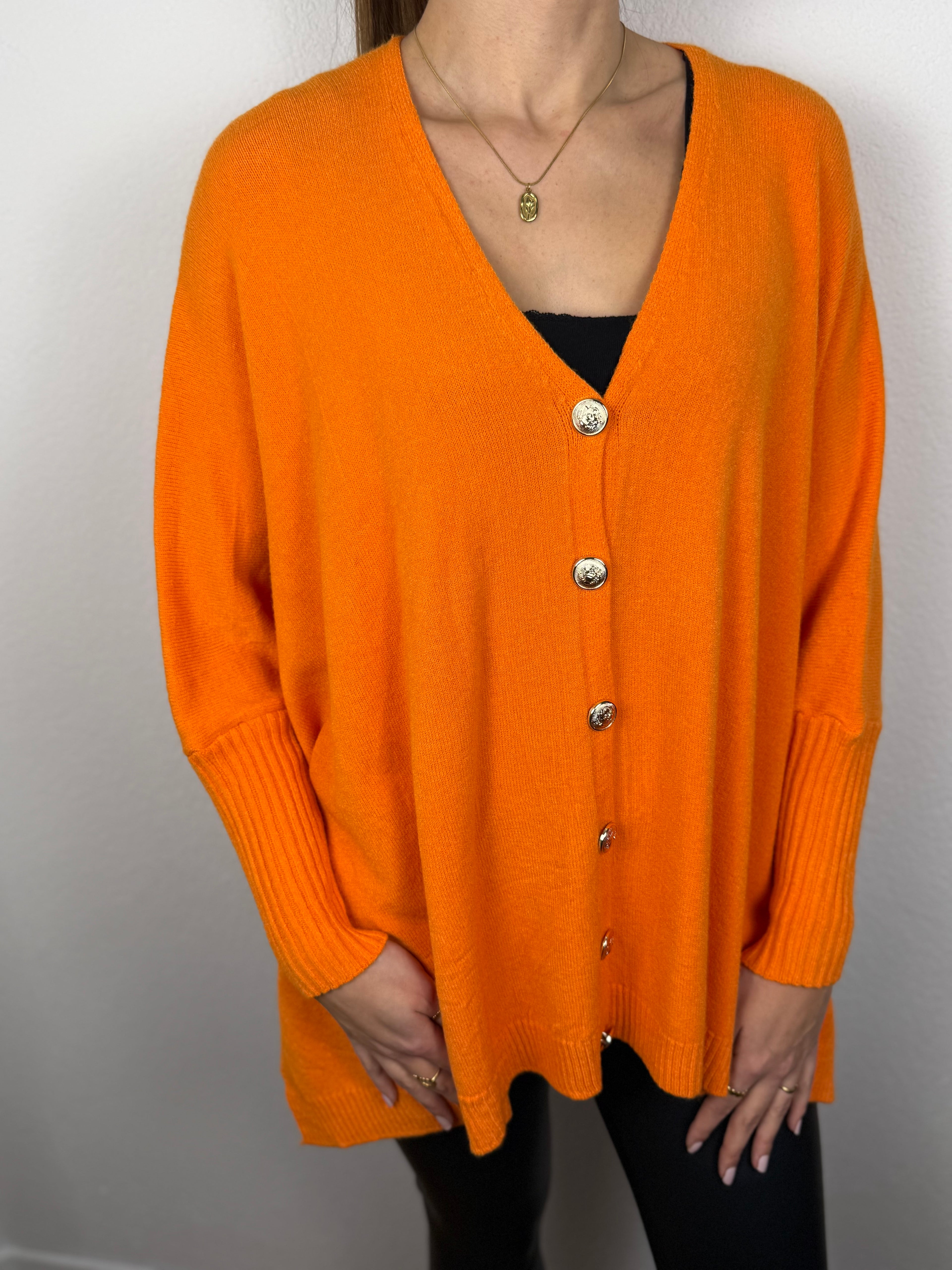 Ultra Oversize Strickjacke Elisa mit Knöpfen - butterweich dank Viskose (Kopie)