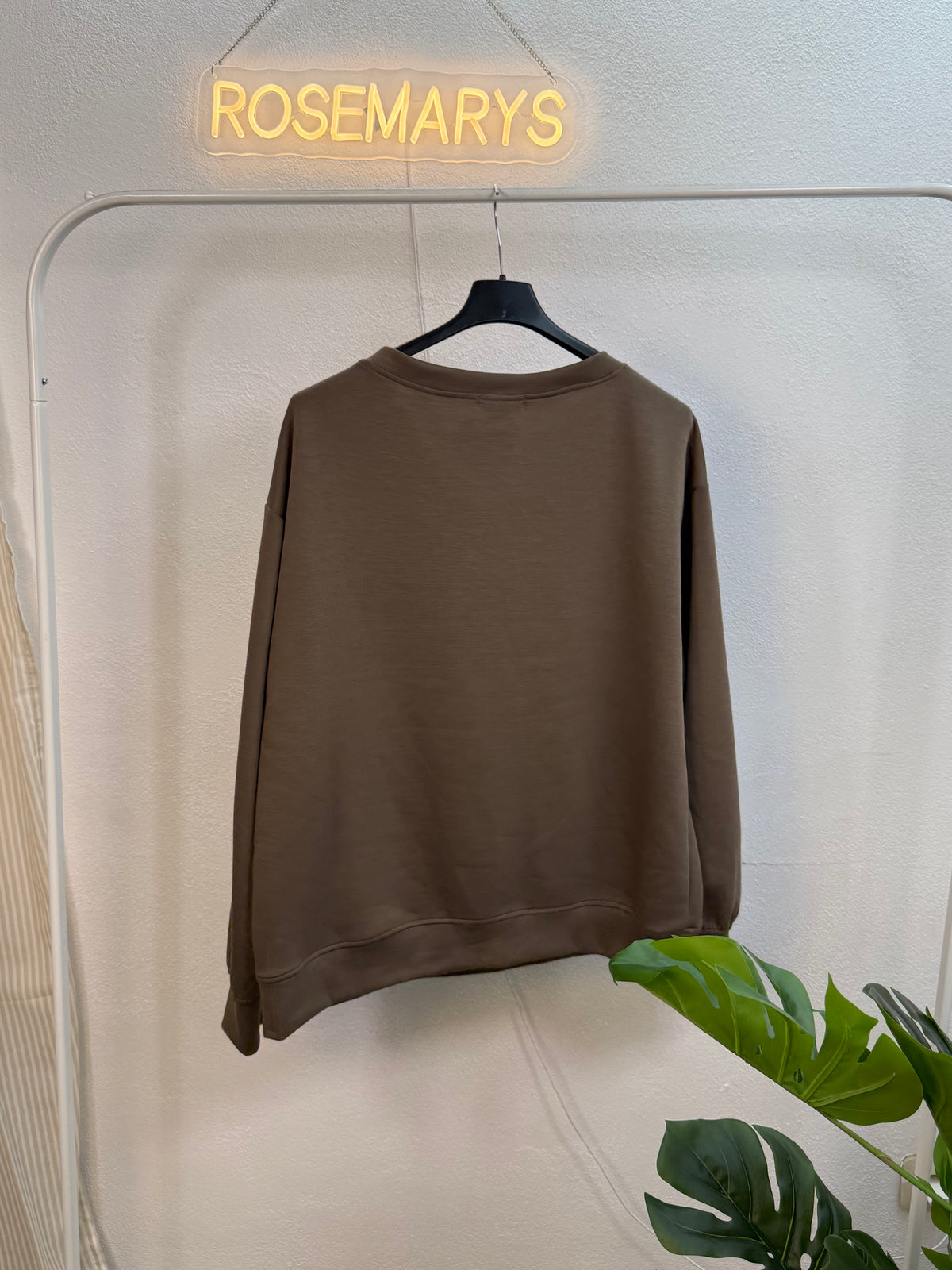 Soho Pullover – Leo Details 🐆✨- verschiedene Farben