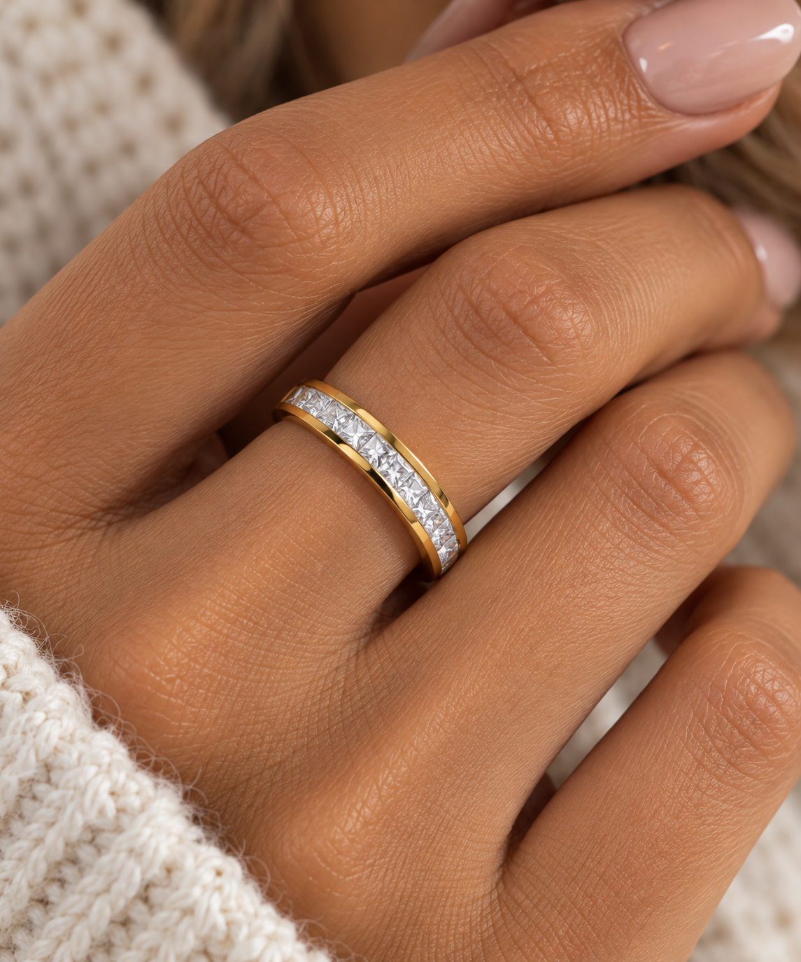 LEVIA Ring – 18K vergoldeter Edelstahl mit Zirkonia