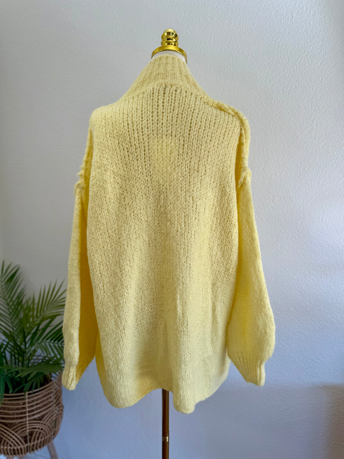 Ultra Oversize Strickcardigan mit Knopfleiste