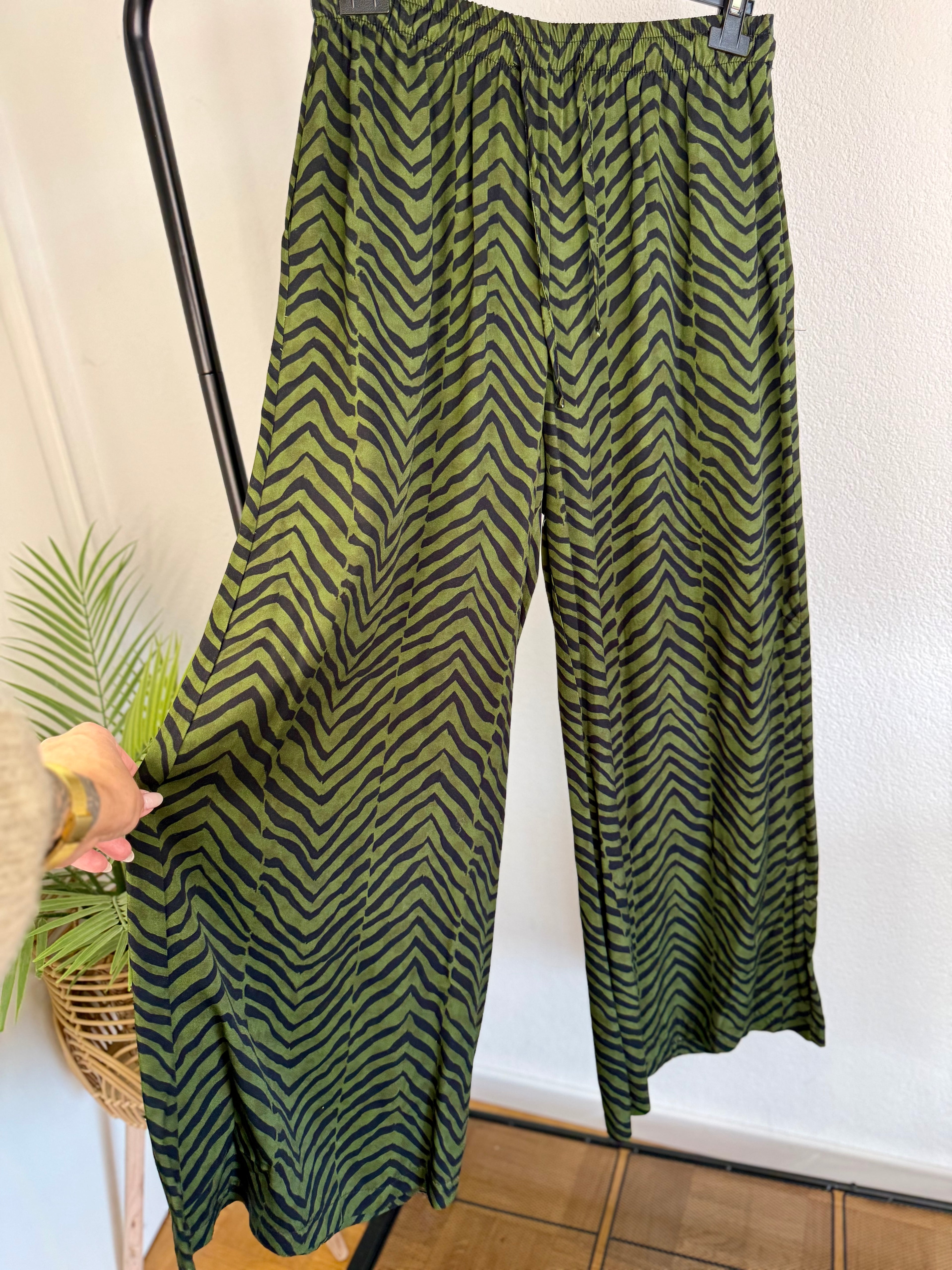Wide leg Hose mit Streifenmuster