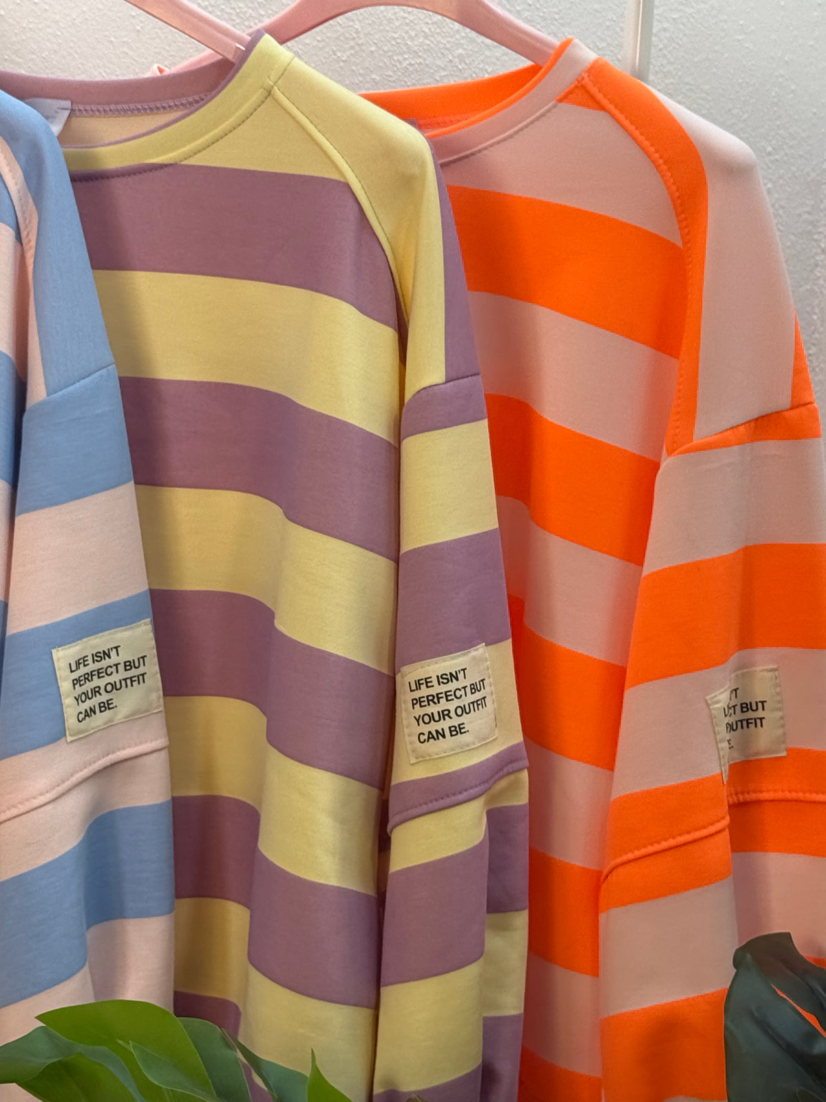 Color Crush Oversize-Pullover 🌈 - mit Streifen