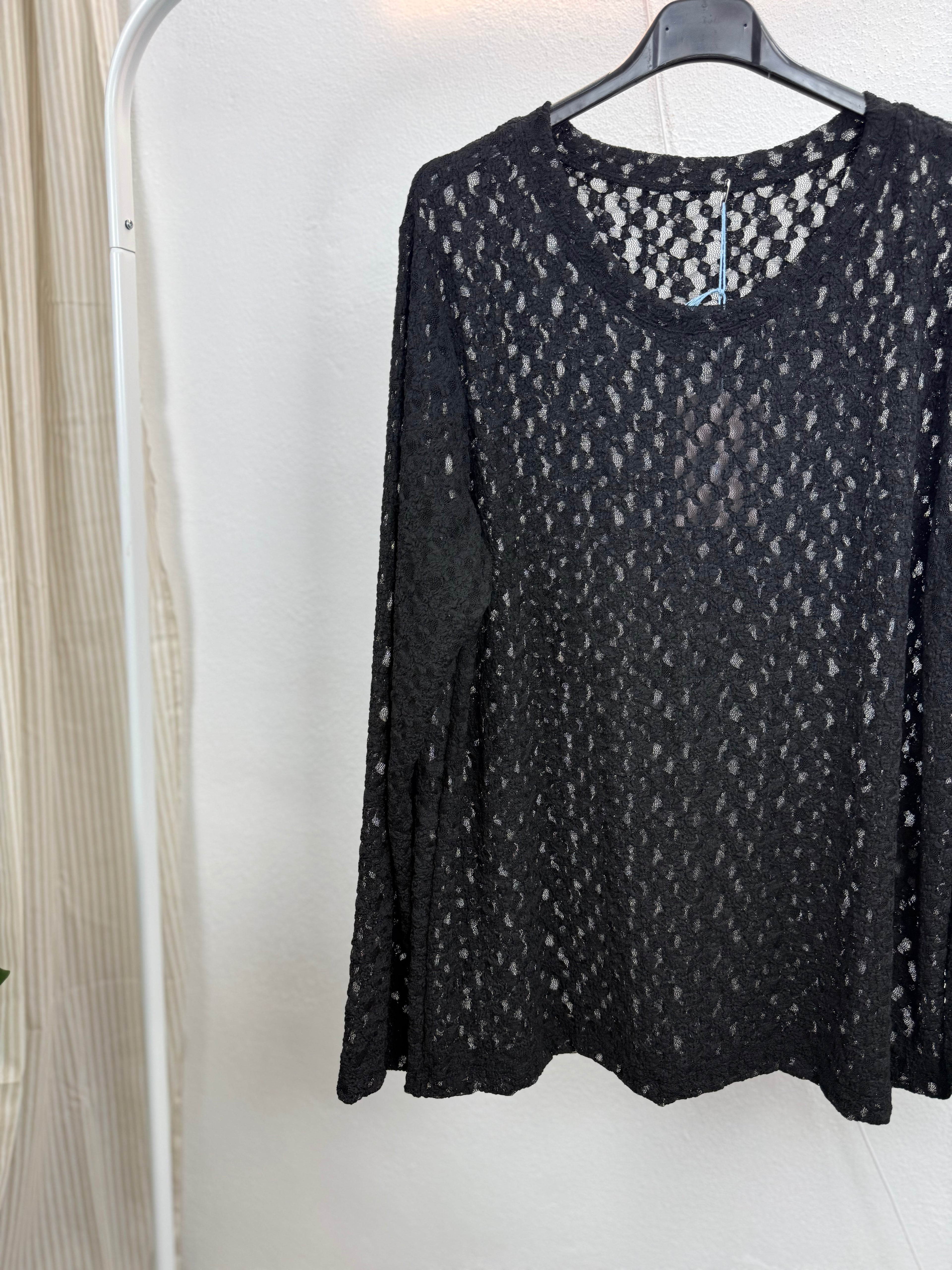 Leichtes Shirt mit Spitze - LUCY