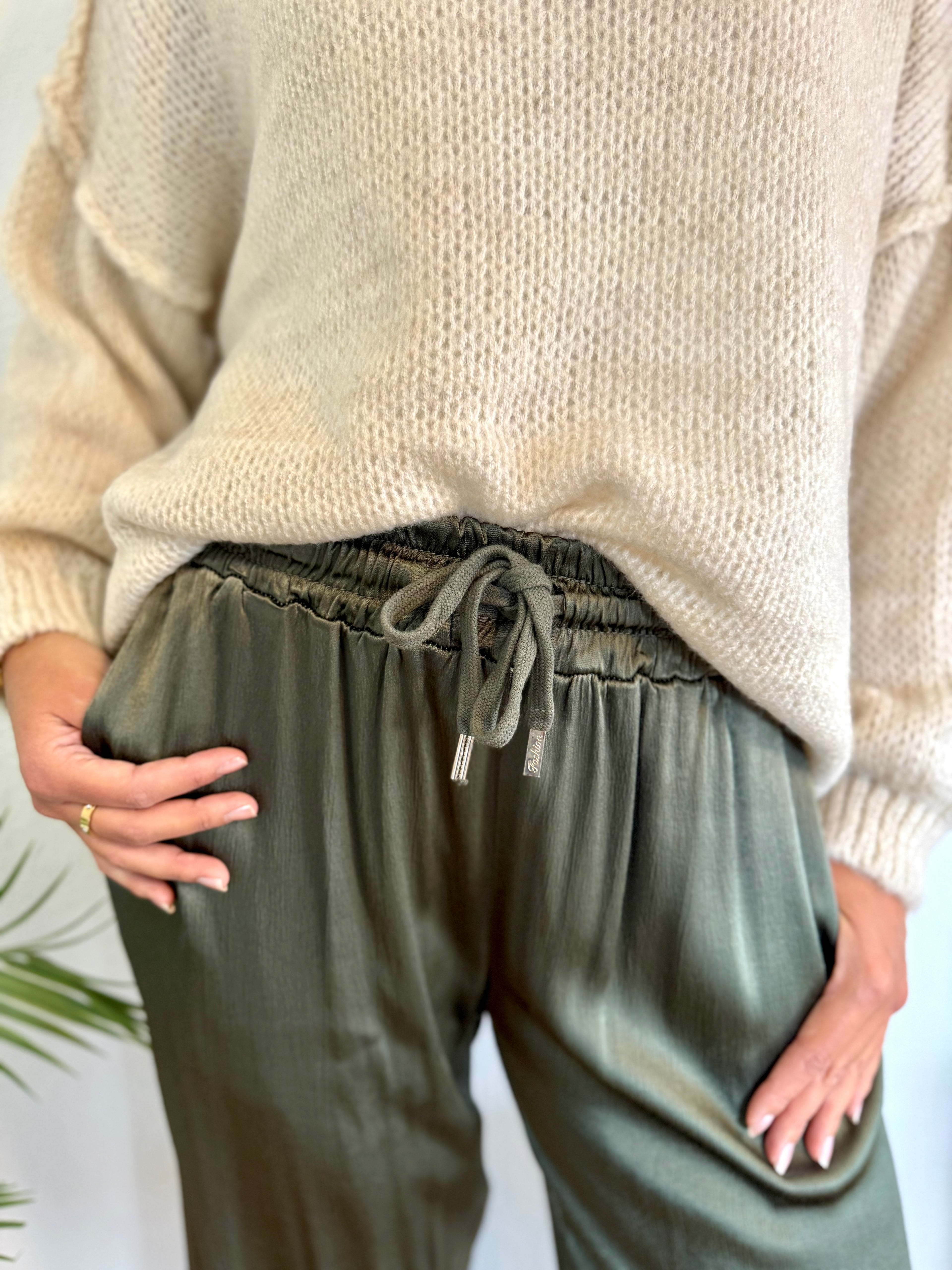 Elegante Satin-Hose mit Glanzfinish