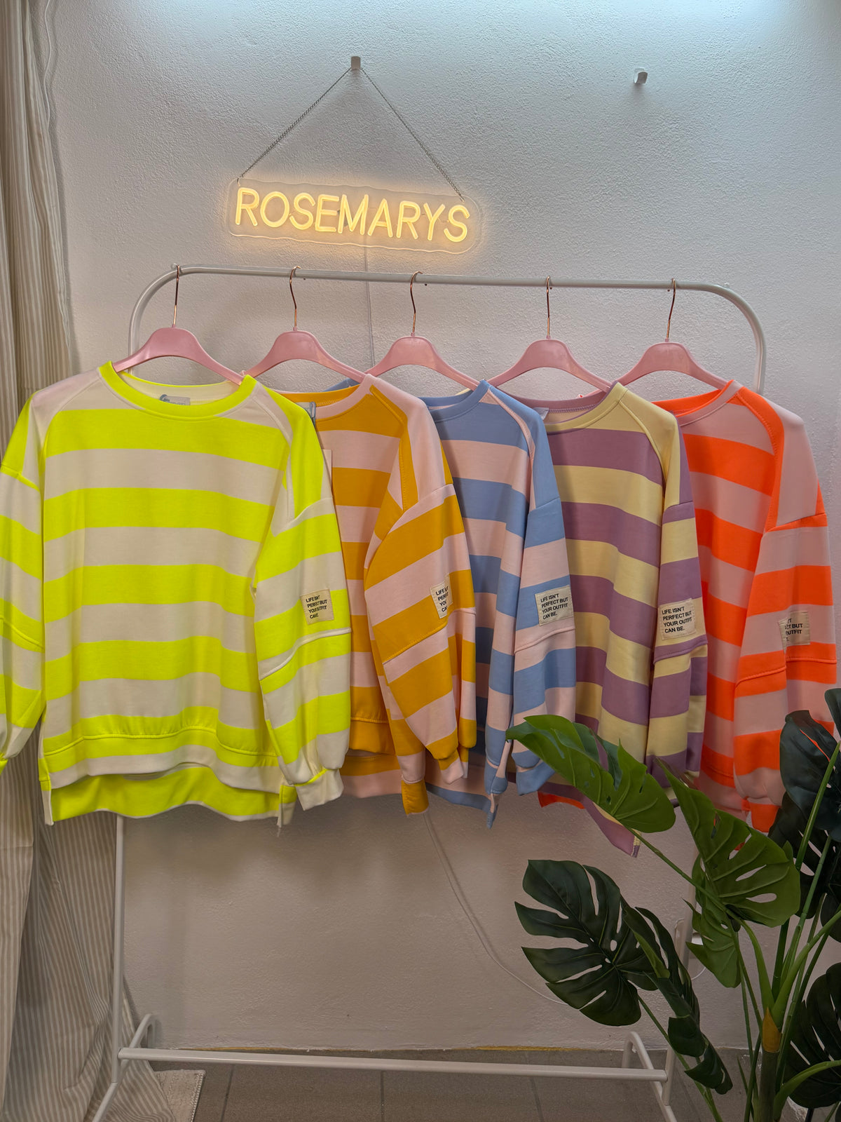 Color Crush Oversize-Pullover 🌈 - mit Streifen